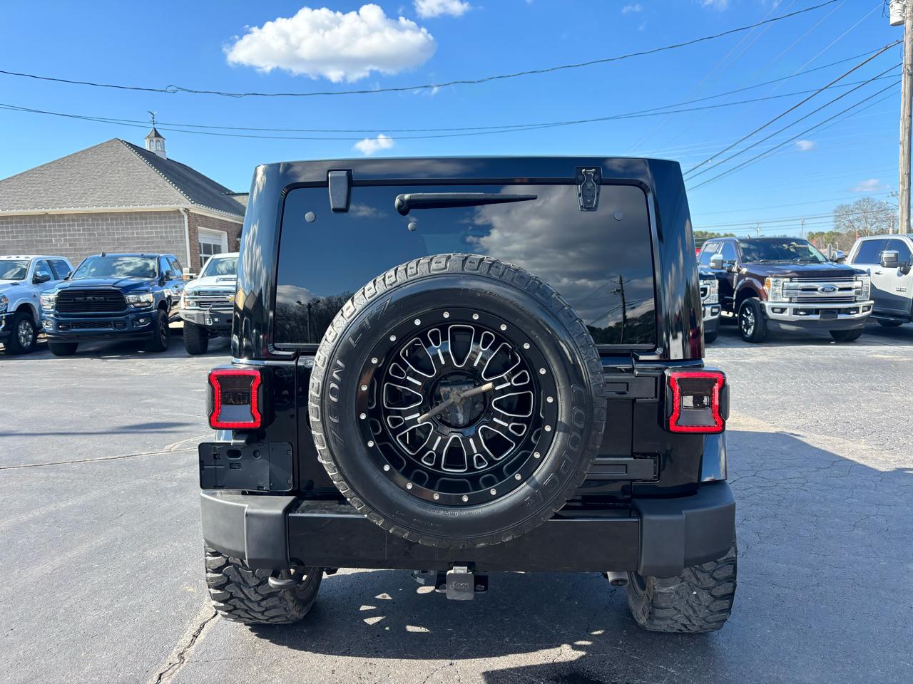 Jeep Wrangler Unlimited 4WD 4dr Sahara 2016