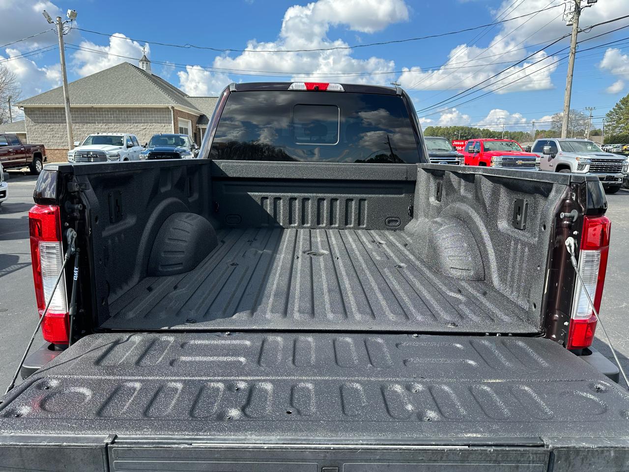 Ford Super Duty F-250 SRW Lariat 4WD Crew Cab 6.75' Box 2019