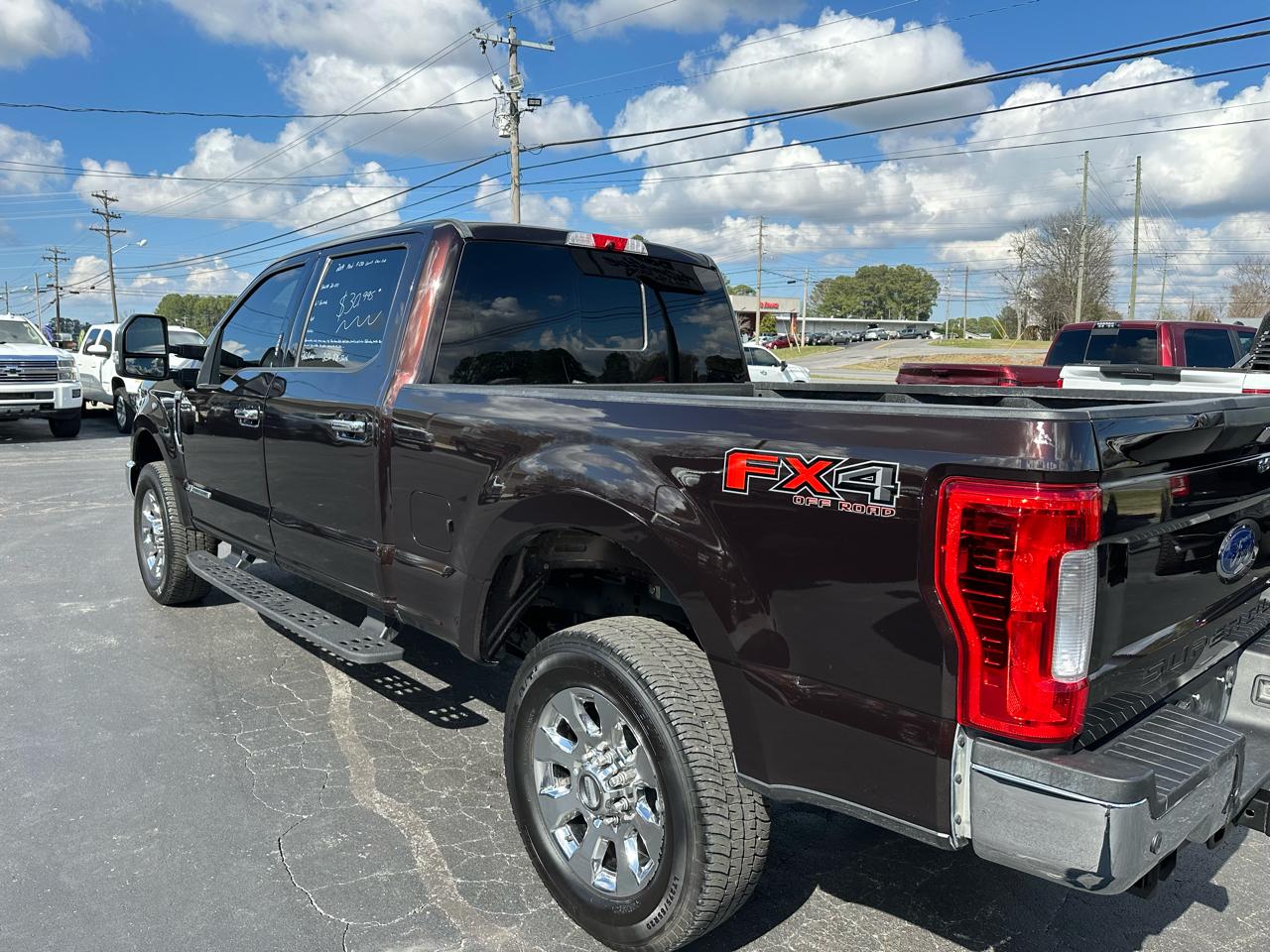 Ford Super Duty F-250 SRW Lariat 4WD Crew Cab 6.75' Box 2019