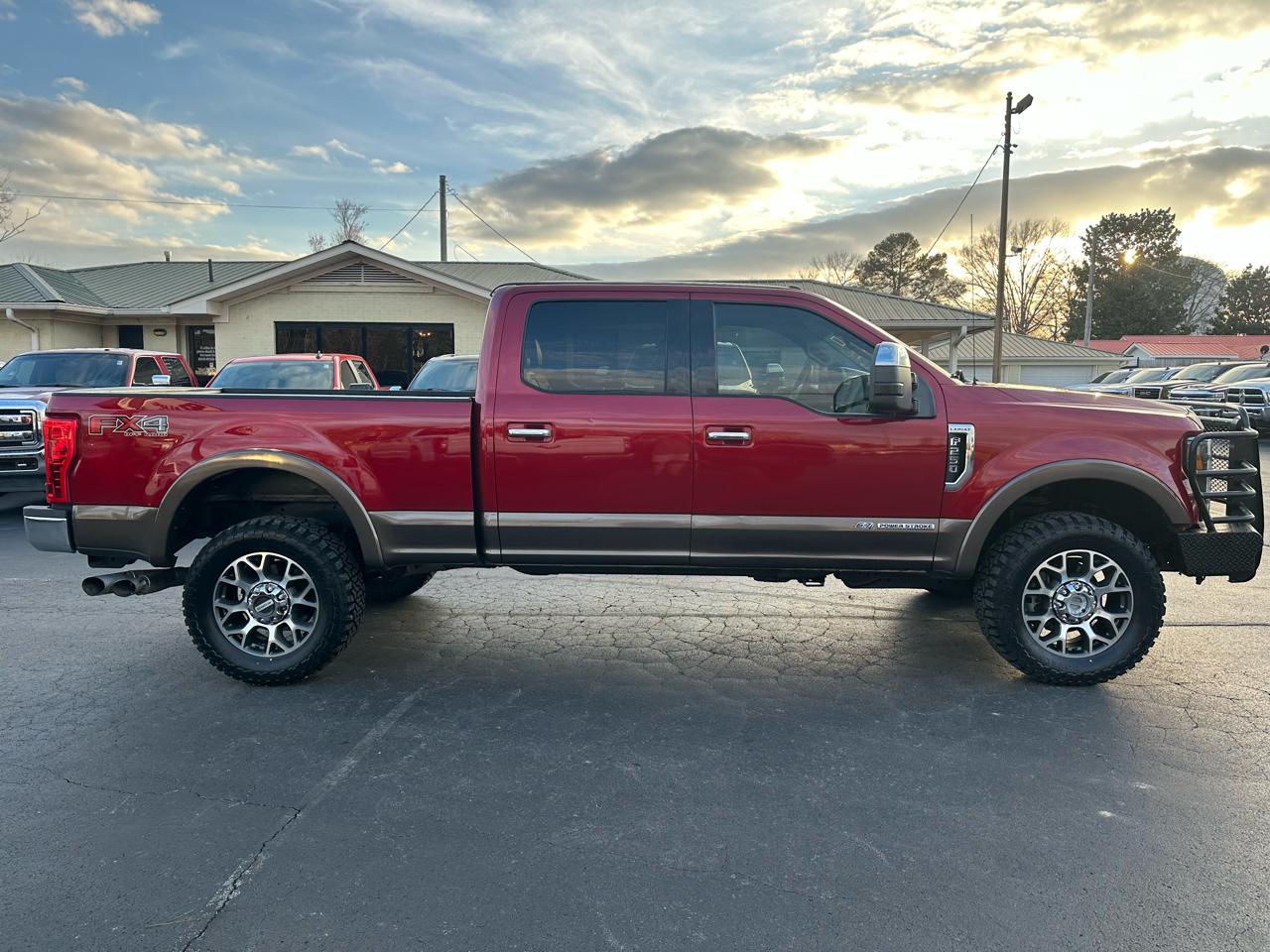 Ford Super Duty F-250 SRW Lariat 4WD Crew Cab 6.75' Box 2018
