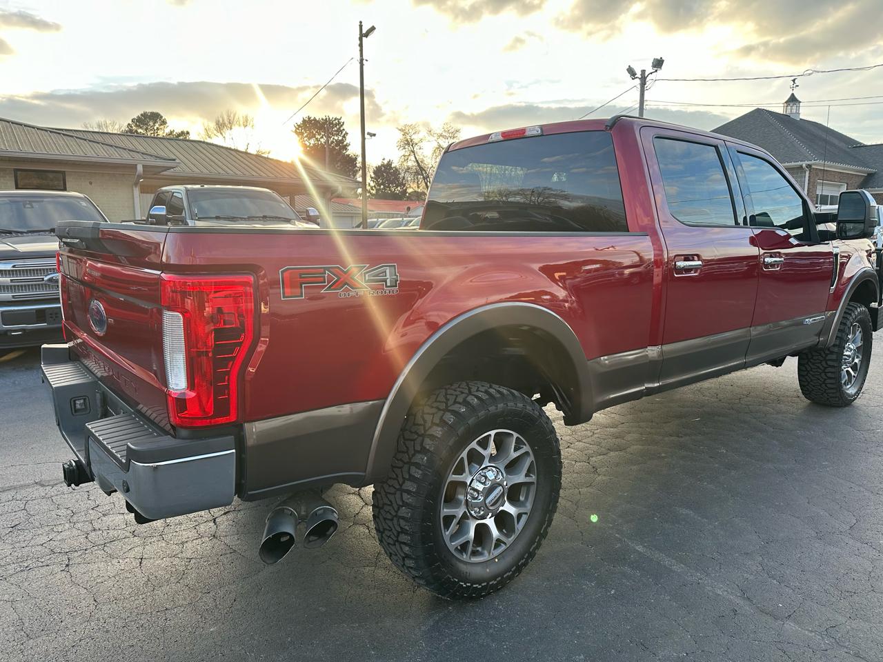 Ford Super Duty F-250 SRW Lariat 4WD Crew Cab 6.75' Box 2018