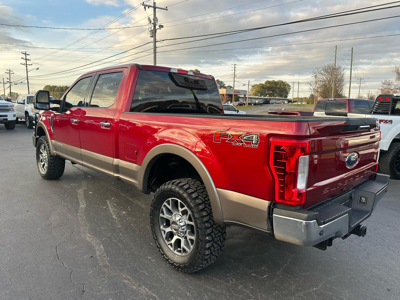 Ford Super Duty F-250 SRW Lariat 4WD Crew Cab 6.75' Box 2018