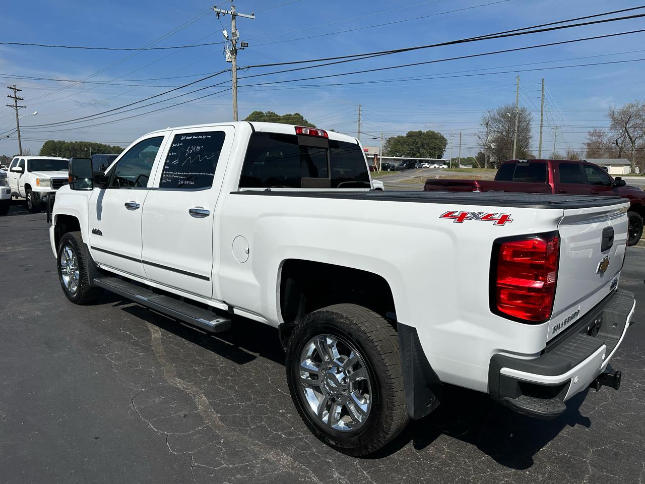 Chevrolet Silverado 2500HD 4WD Crew Cab 153.7" High Country 2017