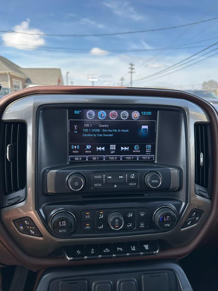 Chevrolet Silverado 2500HD 4WD Crew Cab 153.7" High Country 2017