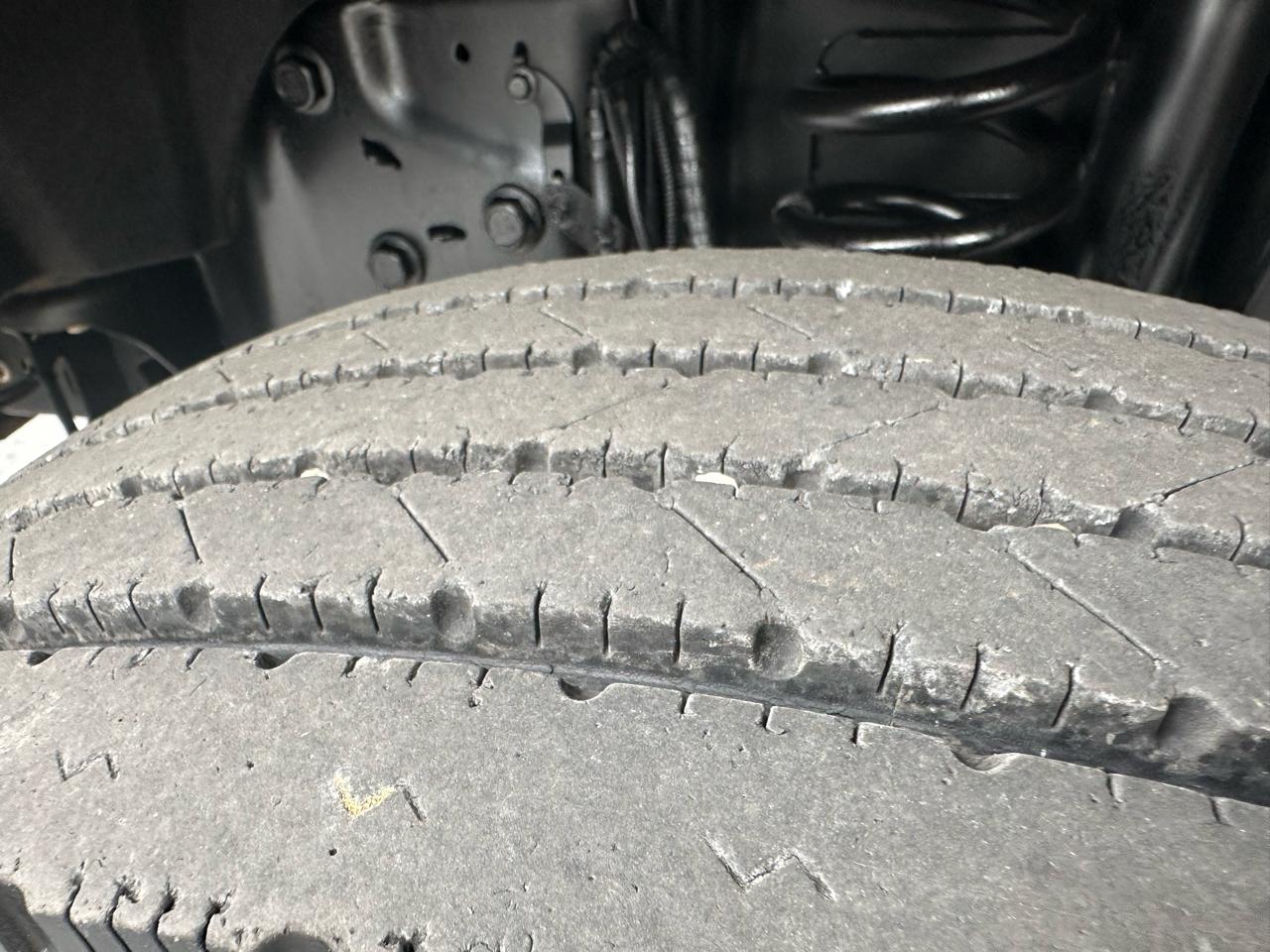 Ford Super Duty F-450 DRW XLT 4WD Crew Cab 179" WB 60" CA 2019