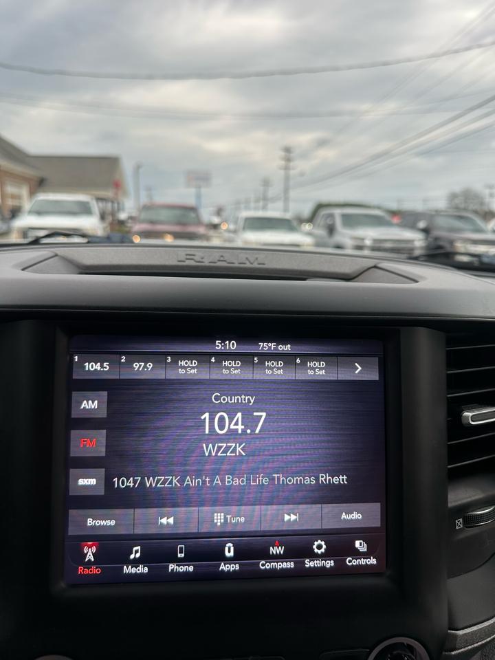 RAM 3500 Tradesman 4x4 Crew Cab 8' Box 2020