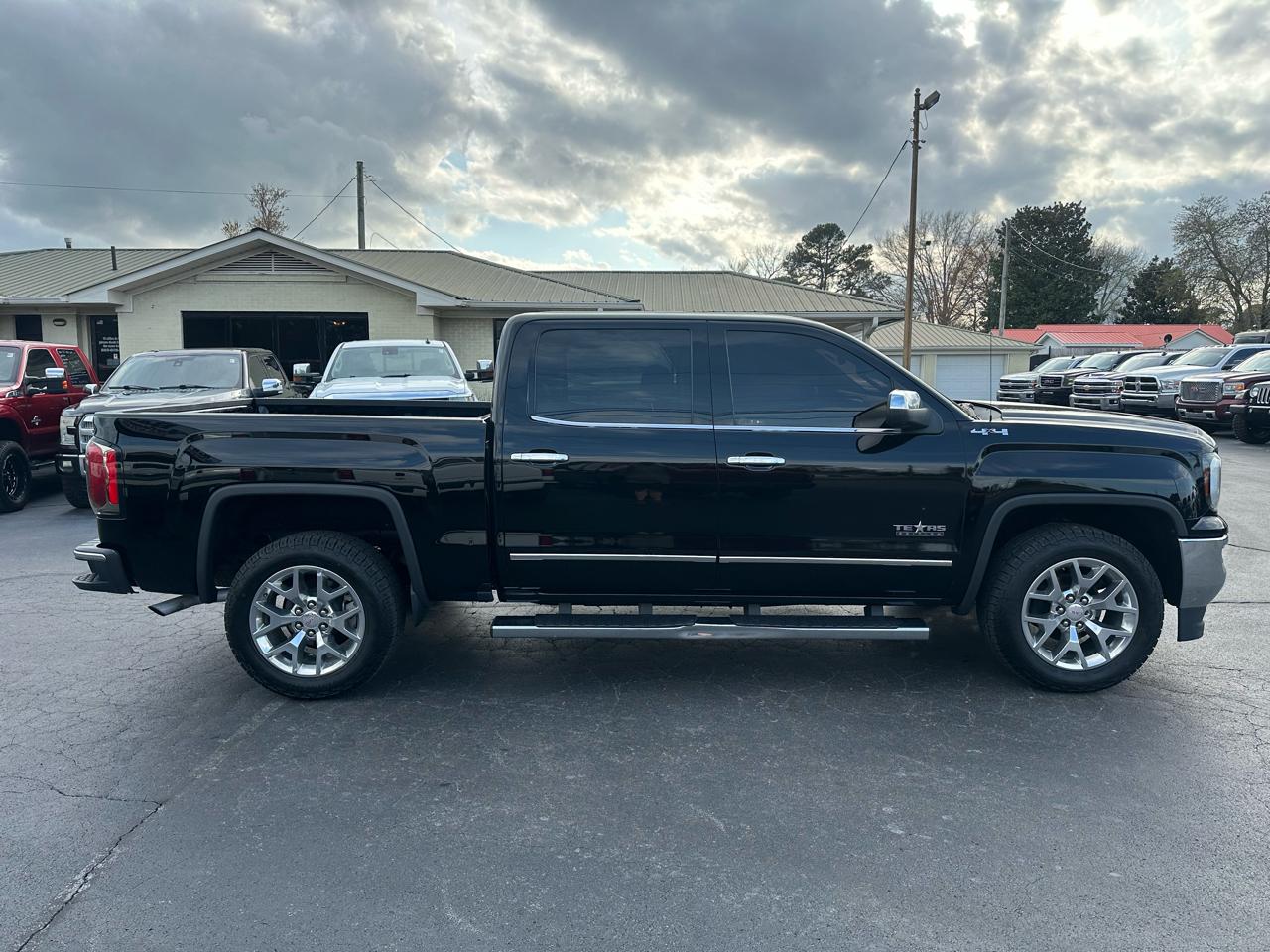 GMC Sierra 1500 4WD Crew Cab 143.5" SLT 2016