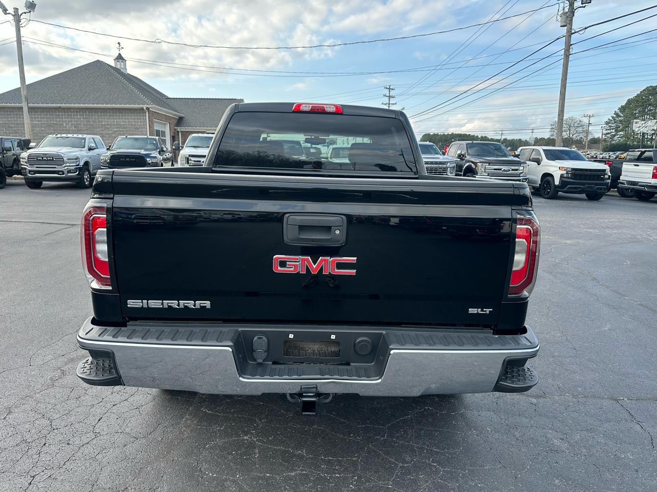 GMC Sierra 1500 4WD Crew Cab 143.5" SLT 2016