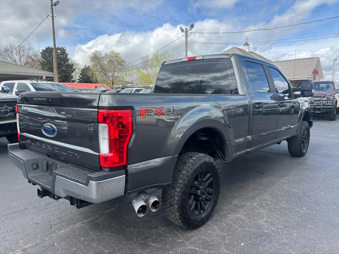 Ford Super Duty F-250 SRW XL 4WD Crew Cab 6.75' Box 2017