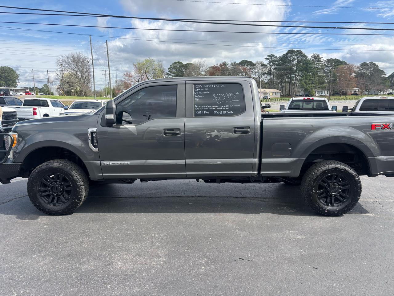 Ford Super Duty F-250 SRW XL 4WD Crew Cab 6.75' Box 2017