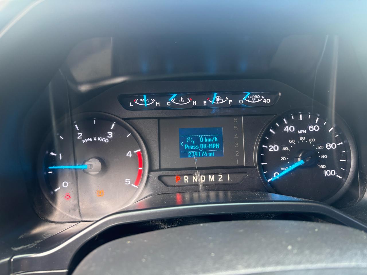 Ford Super Duty F-250 SRW XL 4WD Crew Cab 6.75' Box 2017