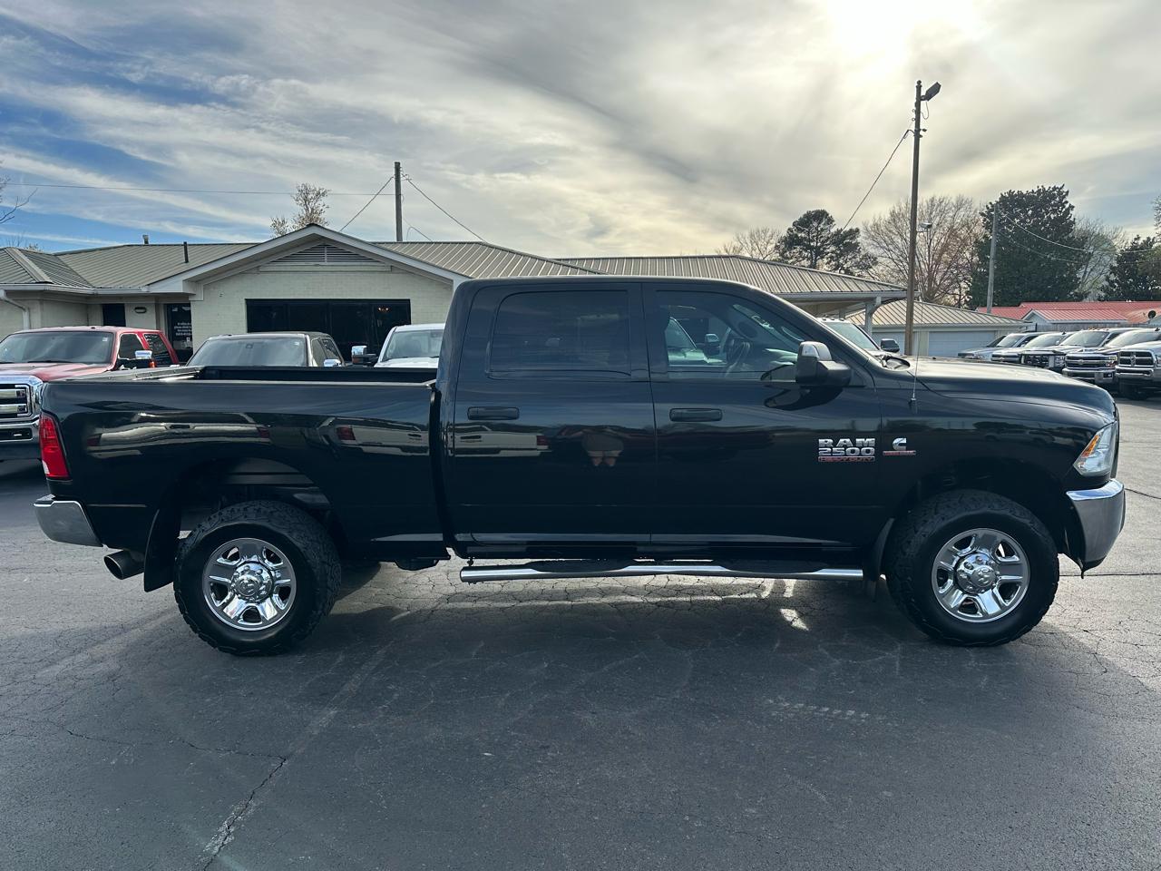 RAM 2500 4WD Crew Cab 149" Tradesman 2015