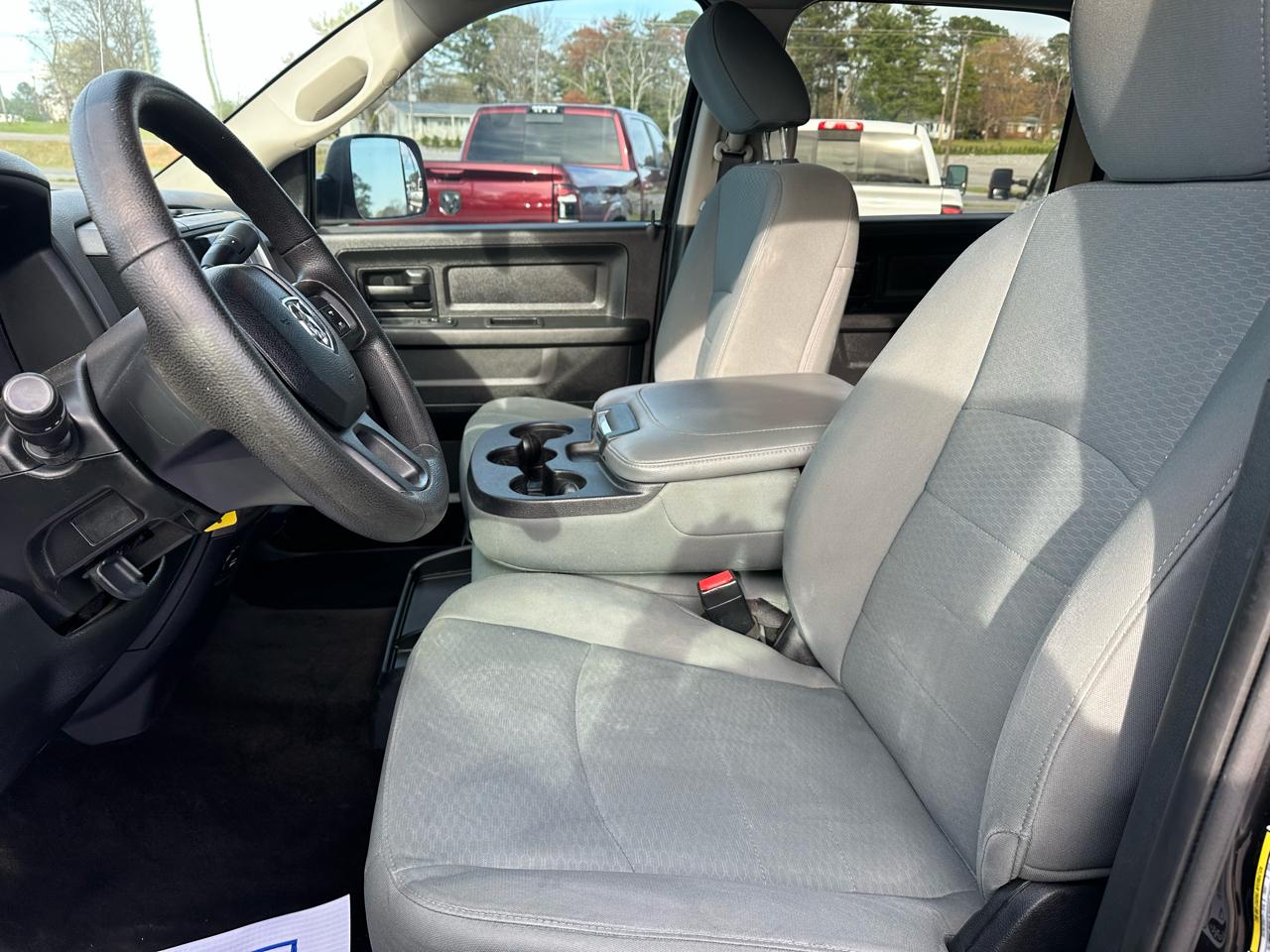 RAM 2500 4WD Crew Cab 149" Tradesman 2015