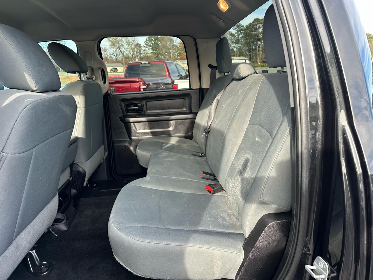 RAM 2500 4WD Crew Cab 149" Tradesman 2015