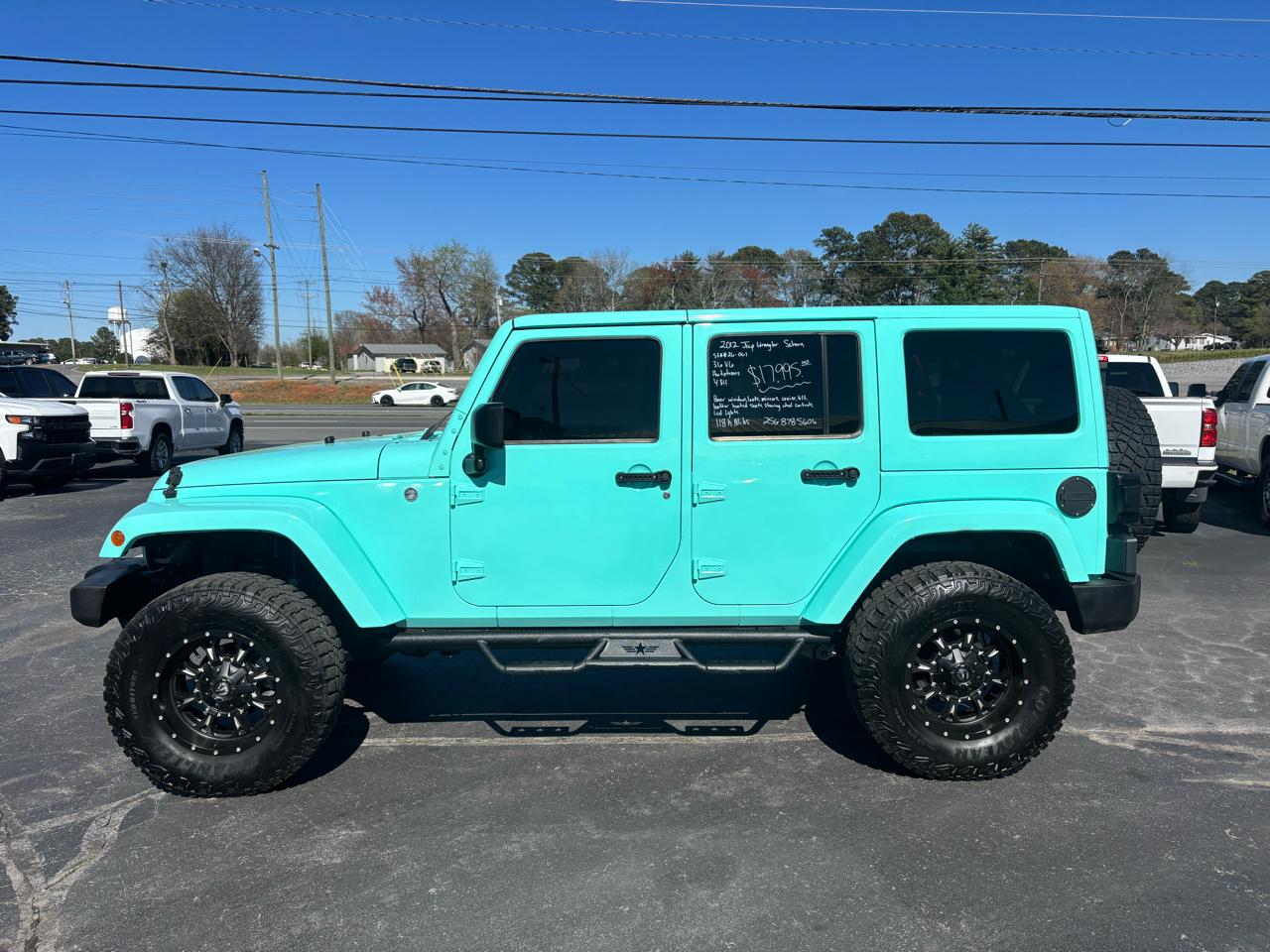 Jeep Wrangler Unlimited 4WD 4dr Sahara 2012