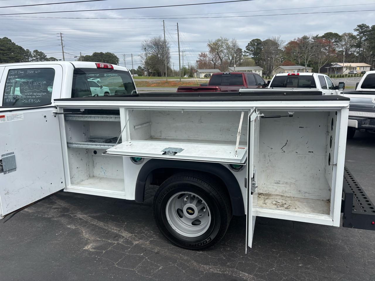 Chevrolet Silverado 3500HD CC 2WD Crew Cab 171.5" WB, 59.06" CA WT 2019