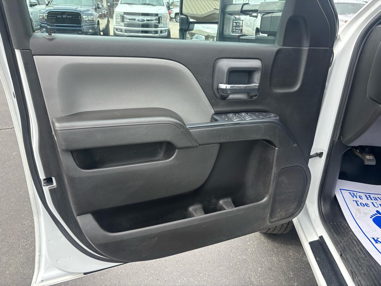 Chevrolet Silverado 3500HD CC 2WD Crew Cab 171.5" WB, 59.06" CA WT 2019