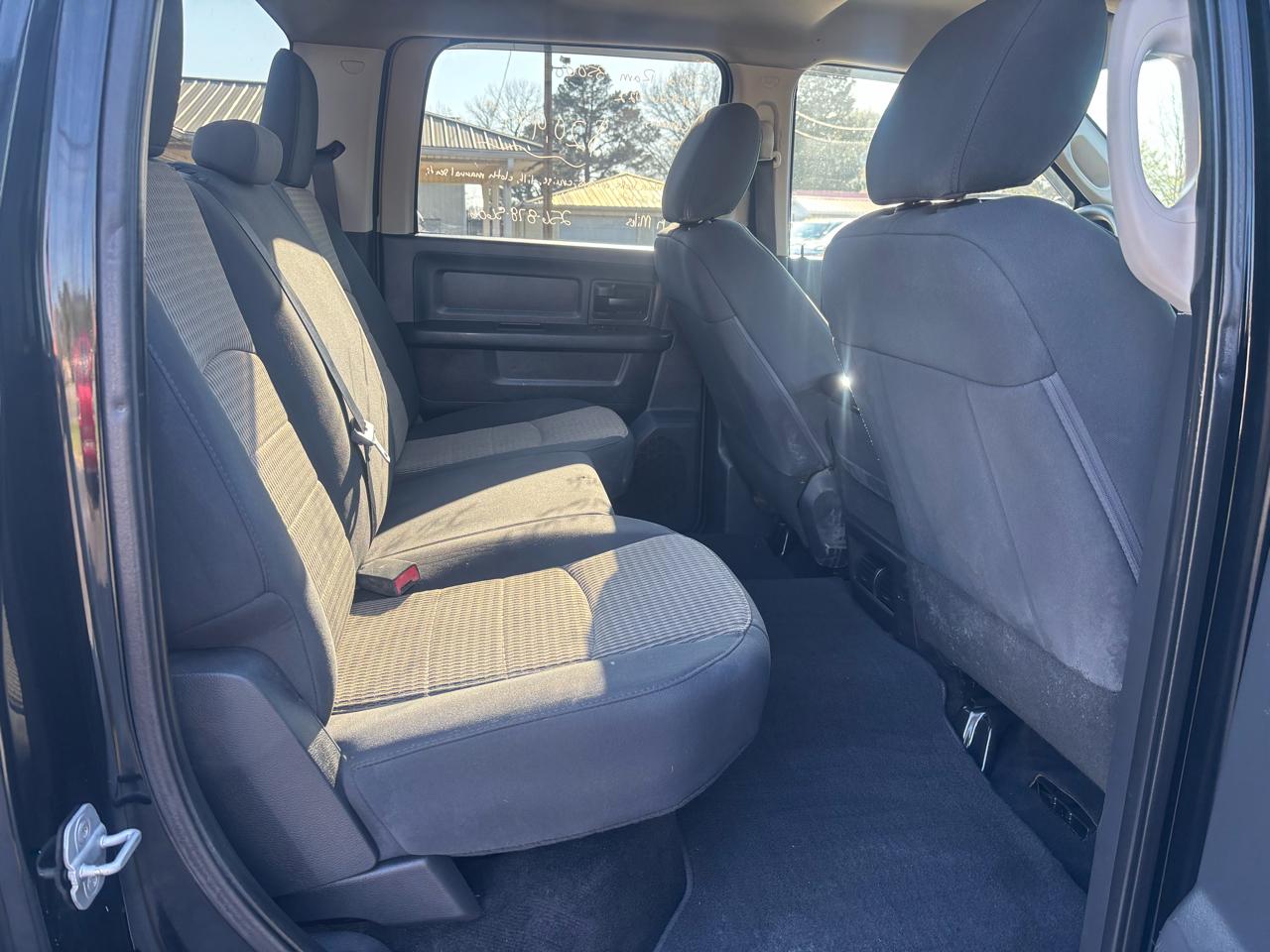 RAM 3500 4WD Crew Cab 169" ST 2012