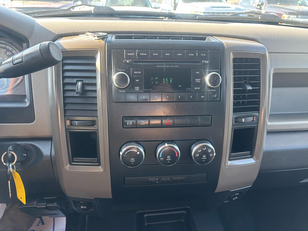 RAM 3500 4WD Crew Cab 169" ST 2012