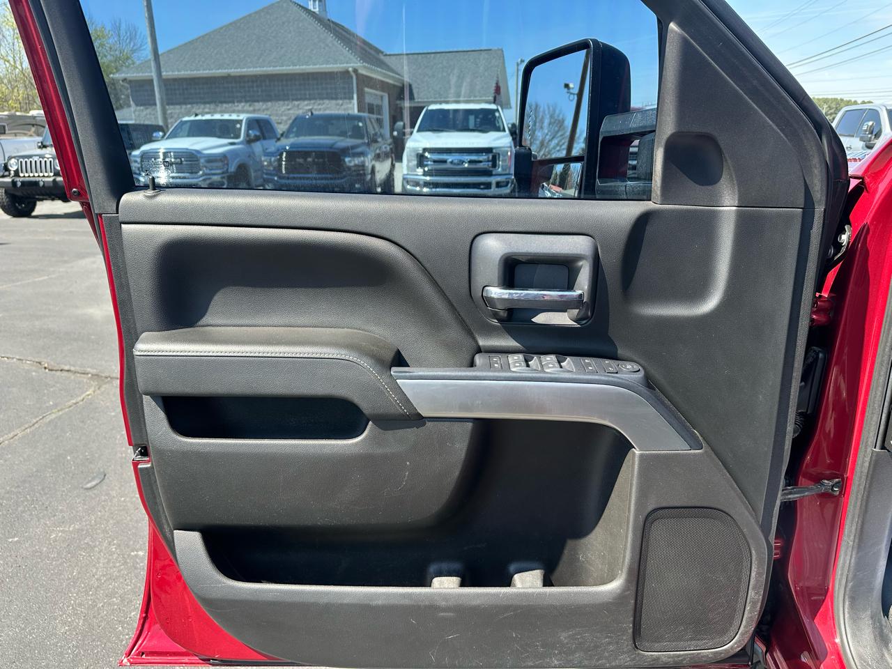 Chevrolet Silverado 2500HD 4WD Crew Cab 153.7" LT 2018