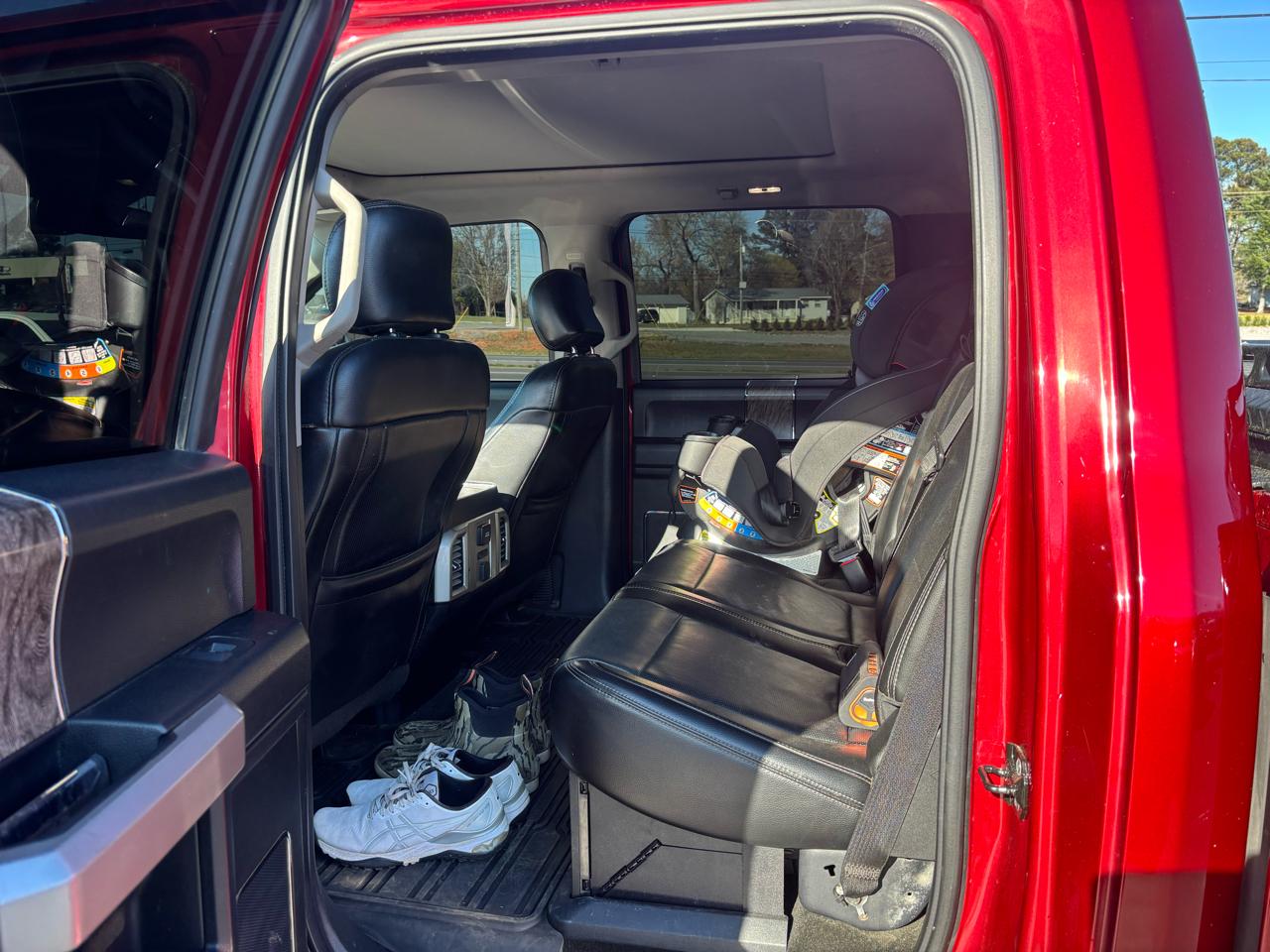 Ford Super Duty F-250 SRW Lariat 4WD Crew Cab 6.75' Box 2017