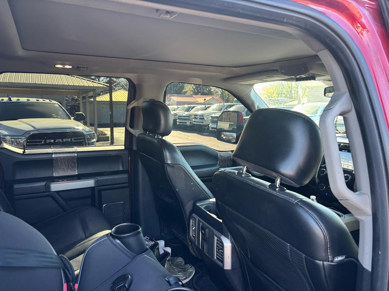 Ford Super Duty F-250 SRW Lariat 4WD Crew Cab 6.75' Box 2017