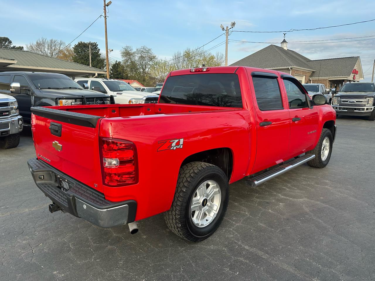 Chevrolet Silverado 1500 4WD Crew Cab 143.5" LT 2013