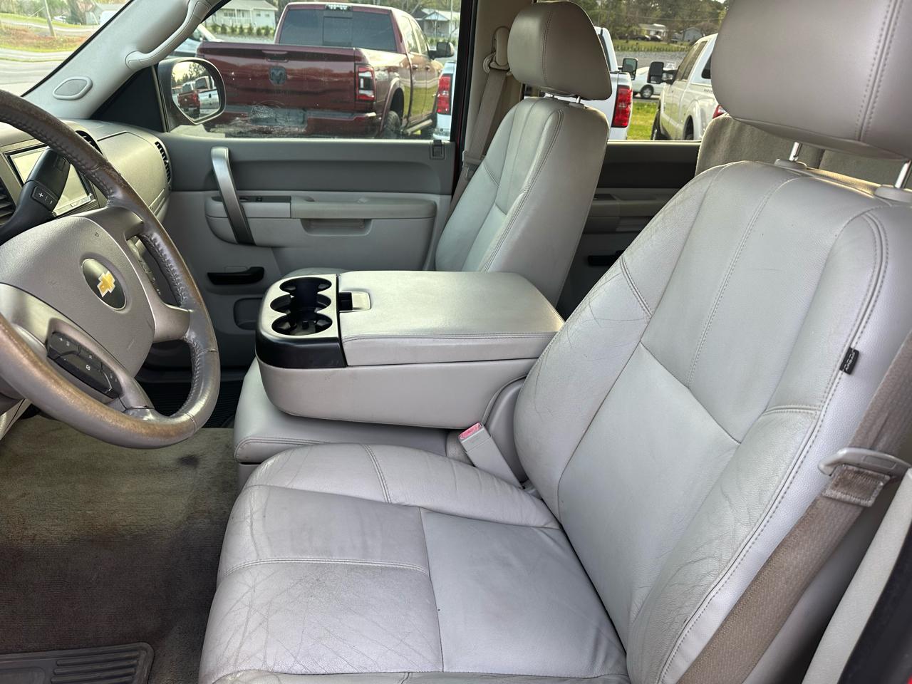 Chevrolet Silverado 1500 4WD Crew Cab 143.5" LT 2013