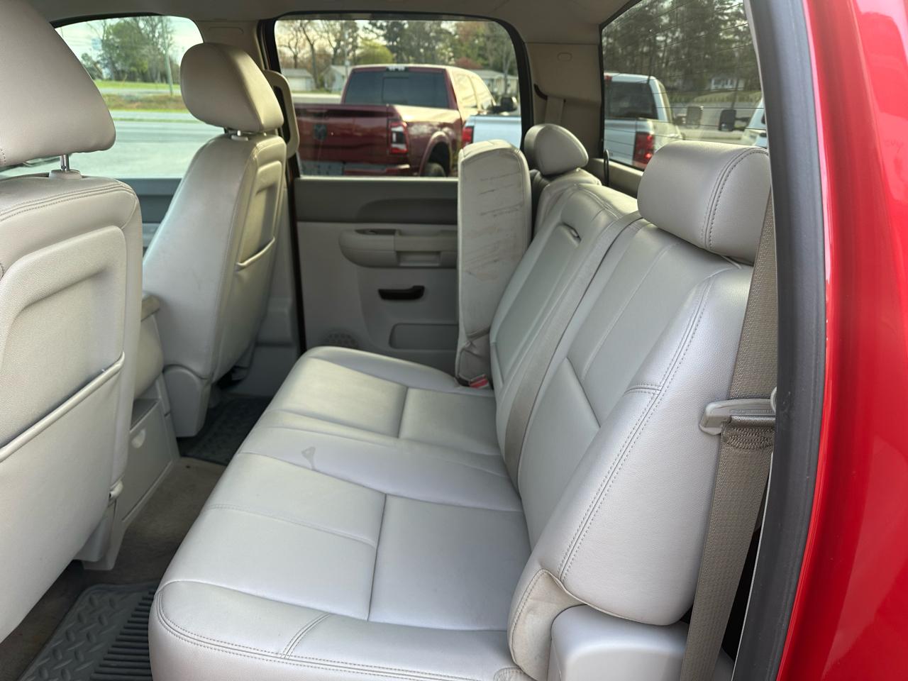 Chevrolet Silverado 1500 4WD Crew Cab 143.5" LT 2013