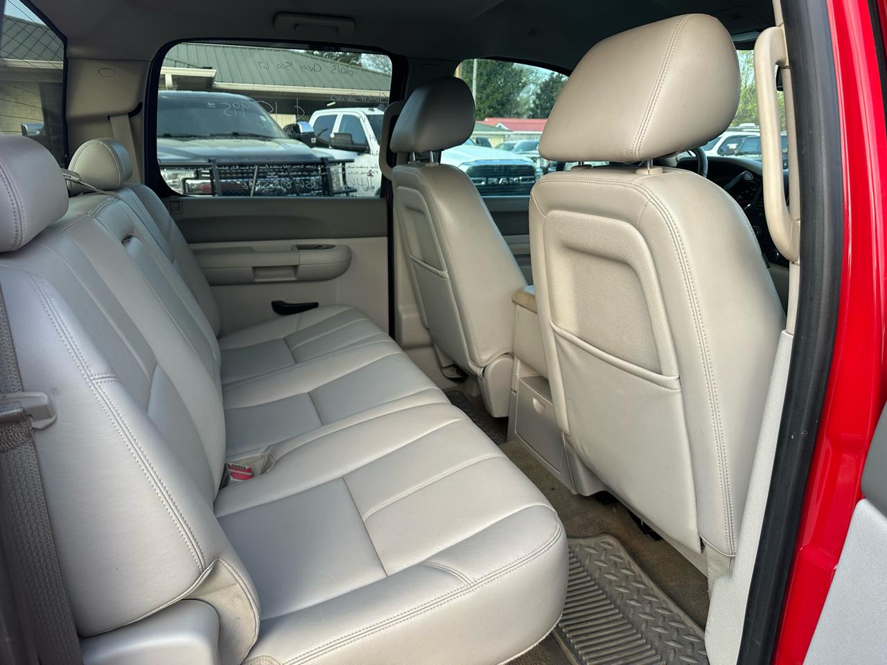 Chevrolet Silverado 1500 4WD Crew Cab 143.5" LT 2013