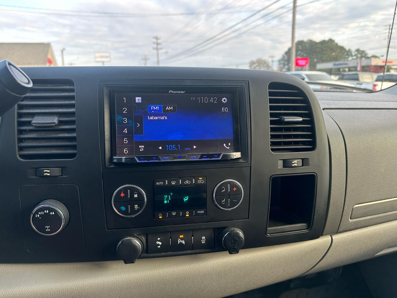 Chevrolet Silverado 1500 4WD Crew Cab 143.5" LT 2013