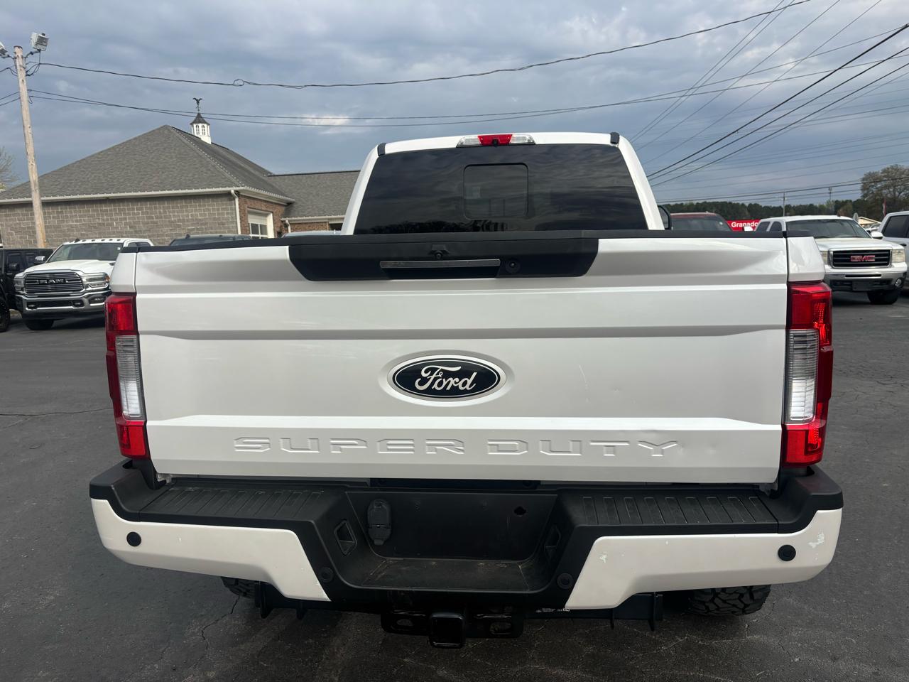Ford Super Duty F-250 SRW Lariat 4WD Crew Cab 6.75' Box 2019