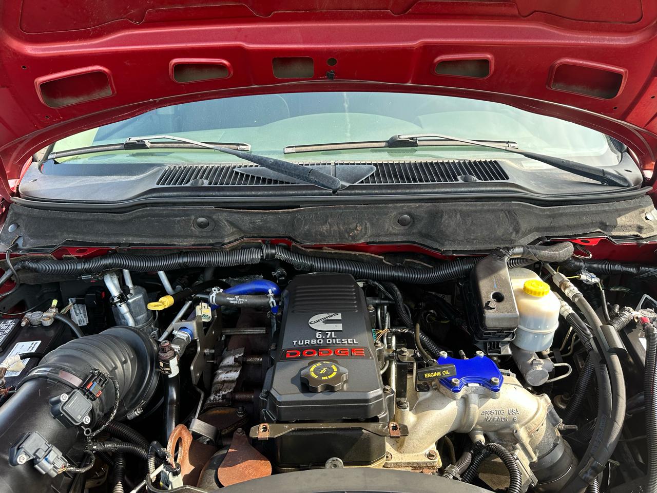 Dodge Ram 2500 4WD Quad Cab 140.5" ST 2008