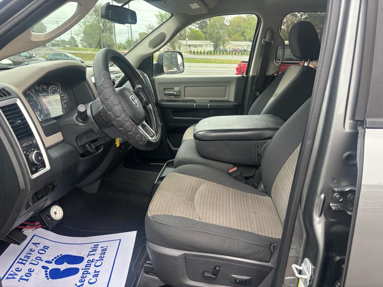 RAM 2500 4WD Mega Cab 160.5" SLT 2012