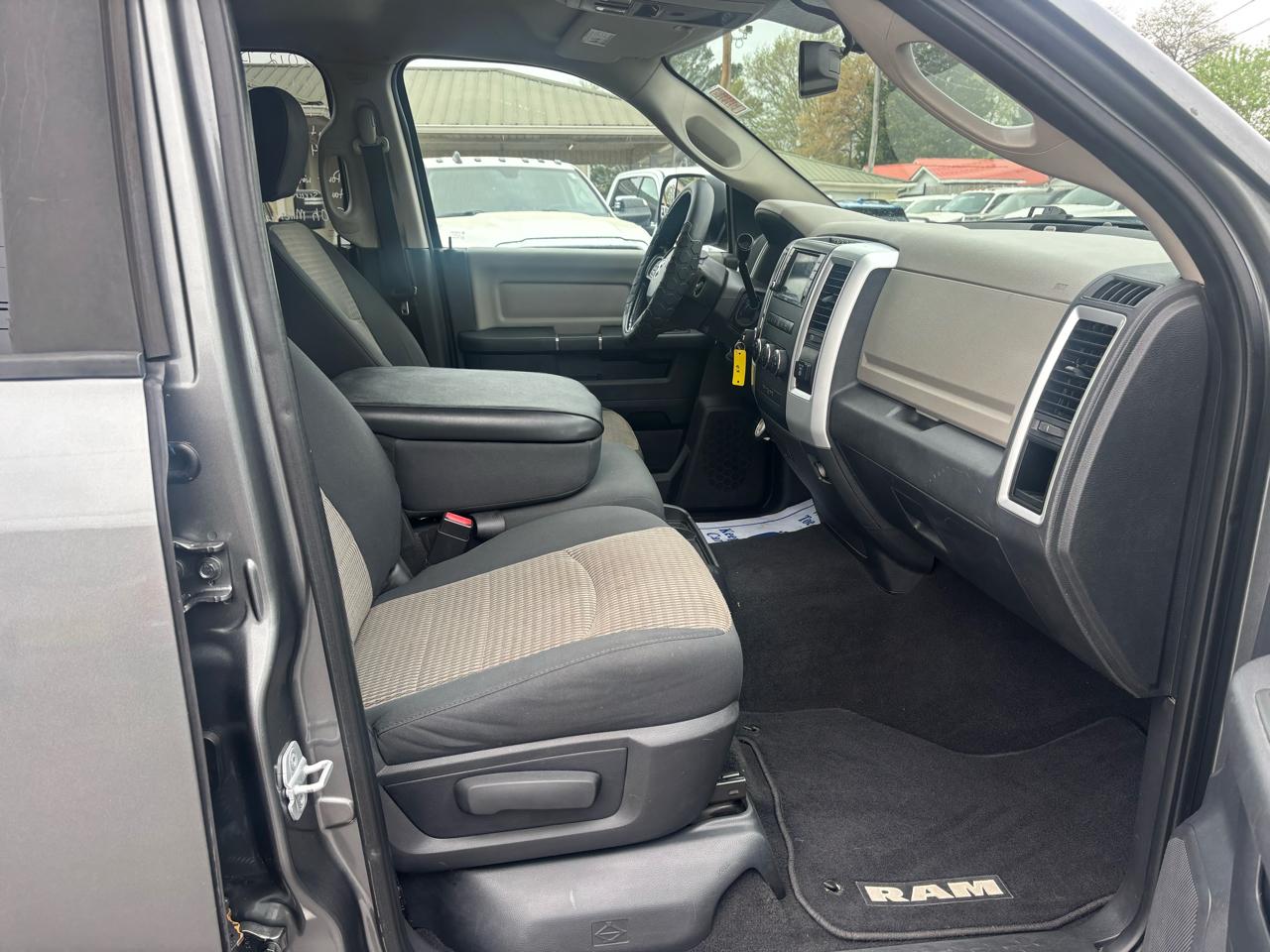 RAM 2500 4WD Mega Cab 160.5" SLT 2012