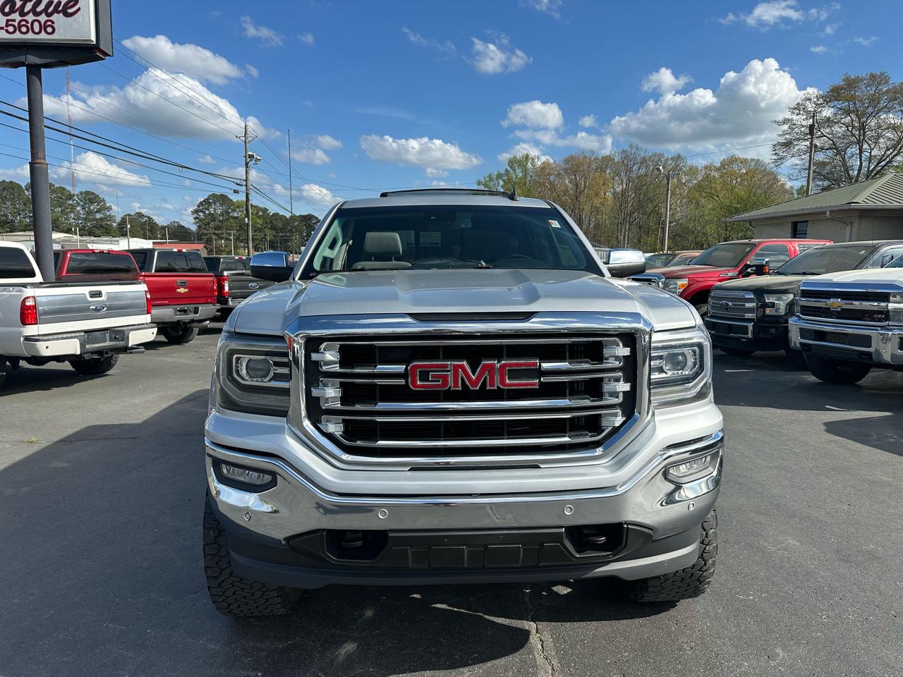 GMC Sierra 1500 4WD Crew Cab 143.5" SLT 2017