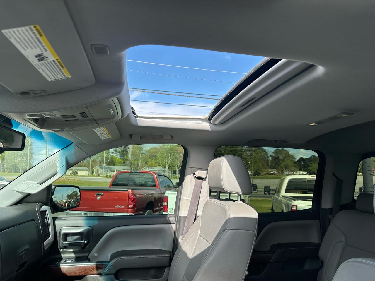 GMC Sierra 1500 4WD Crew Cab 143.5" SLT 2017