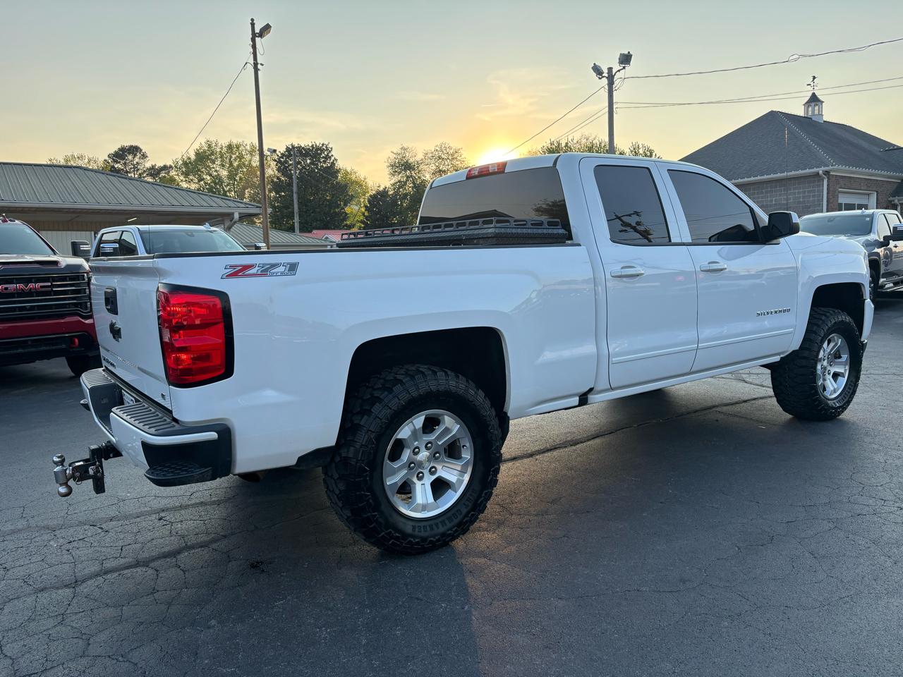 Chevrolet Silverado 1500 4WD Double Cab 143.5" LT w/2LT 2016