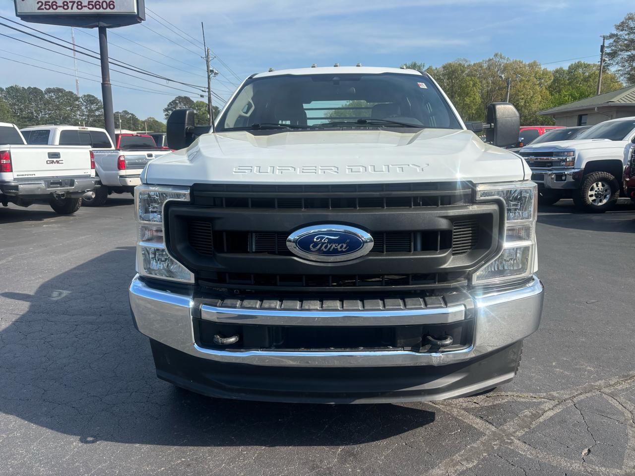 Ford Super Duty F-350 DRW XL 4WD Crew Cab 179" WB 60" CA 2021