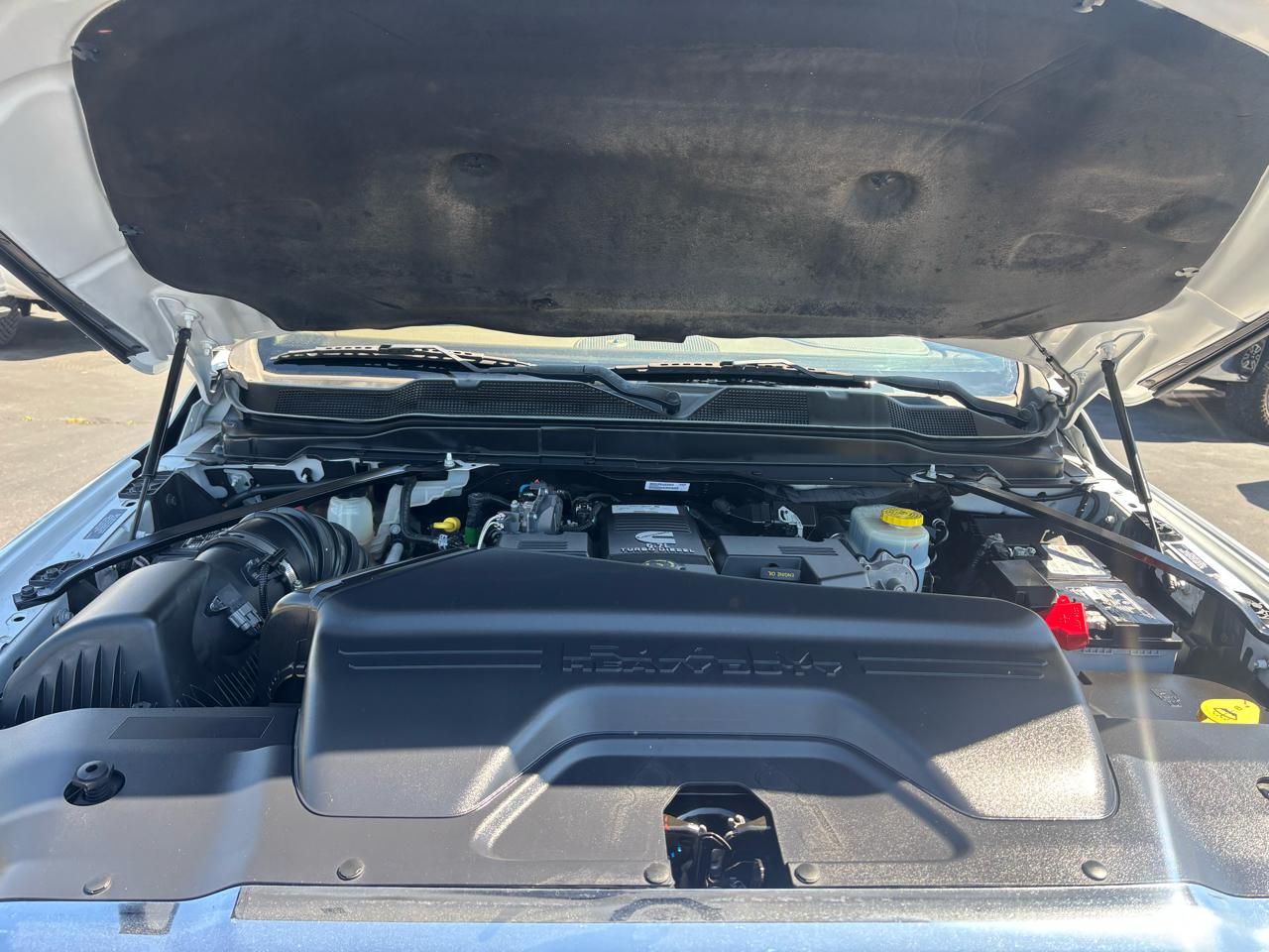 RAM 2500 Laramie 4x4 Crew Cab 6'4" Box 2020