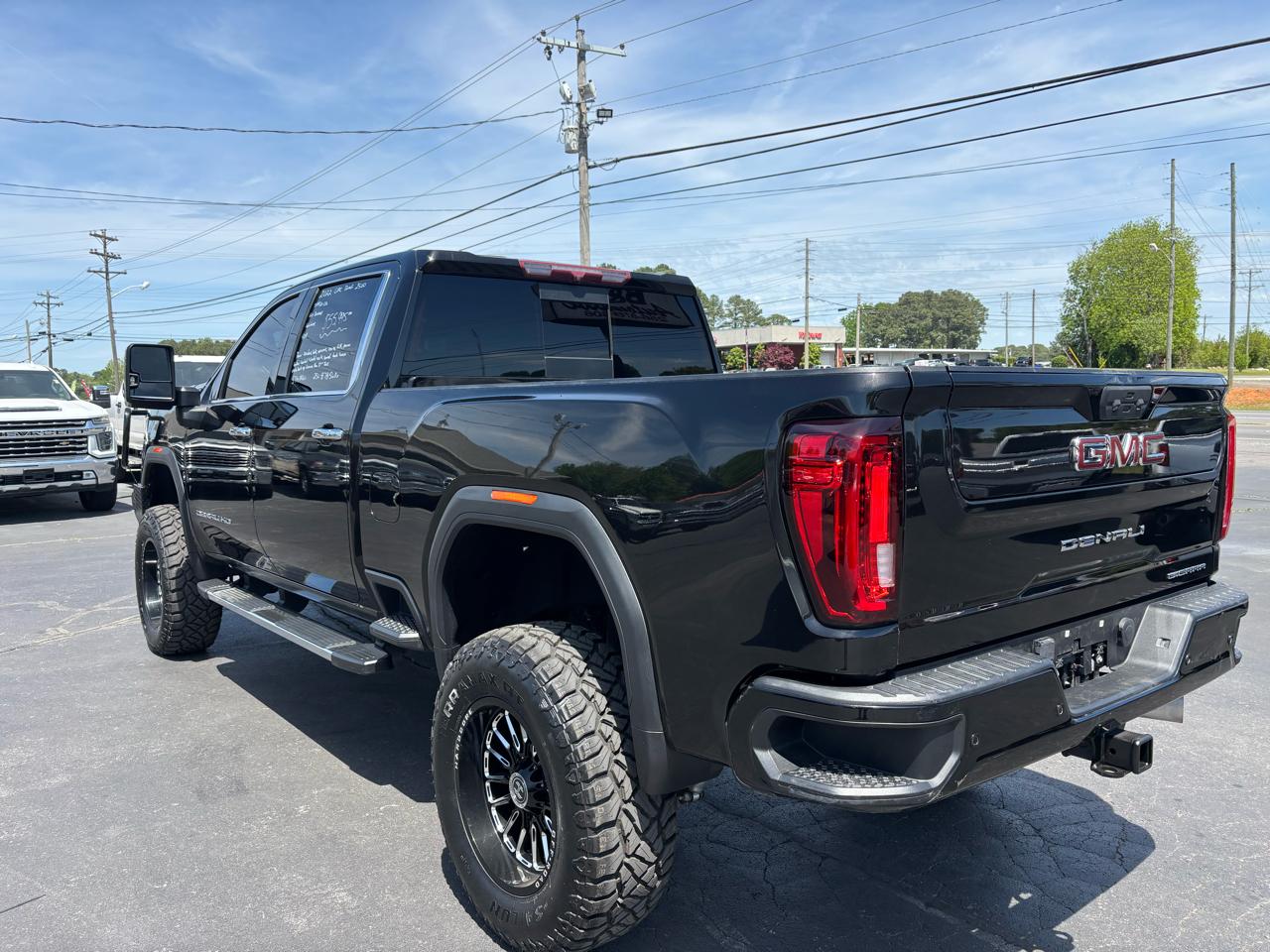GMC Sierra 2500HD 4WD Crew Cab 159" Denali 2022