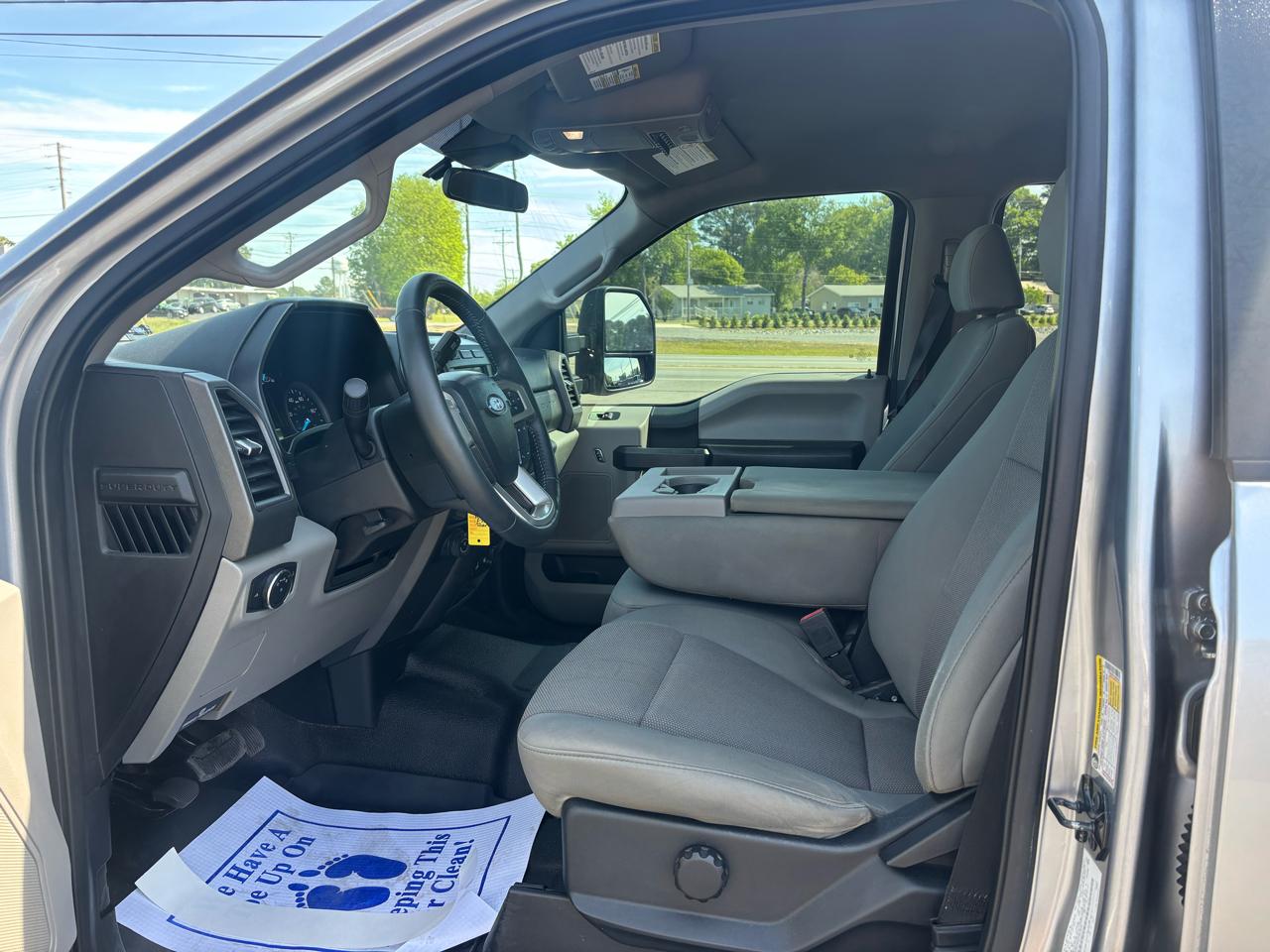 Ford Super Duty F-350 DRW XL 4WD Crew Cab 8' Box 2020