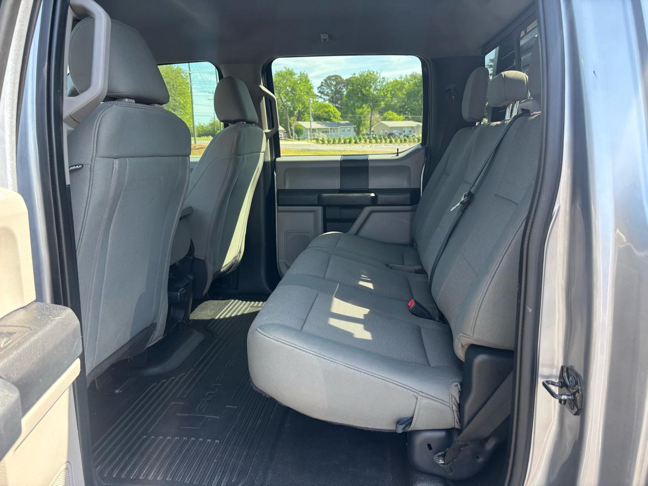 Ford Super Duty F-350 DRW XL 4WD Crew Cab 8' Box 2020