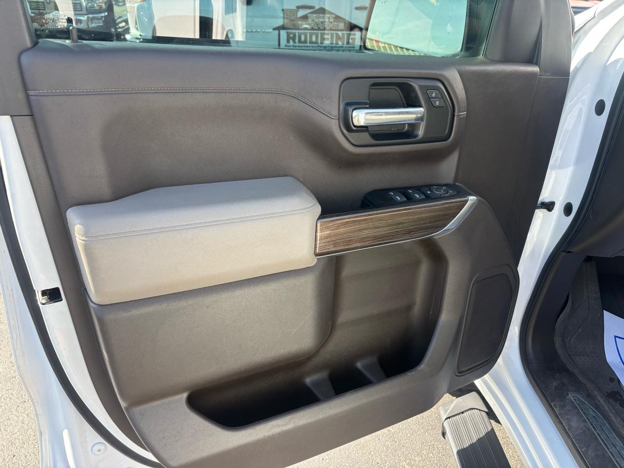 Chevrolet Silverado 1500 4WD Crew Cab 147" LT 2019