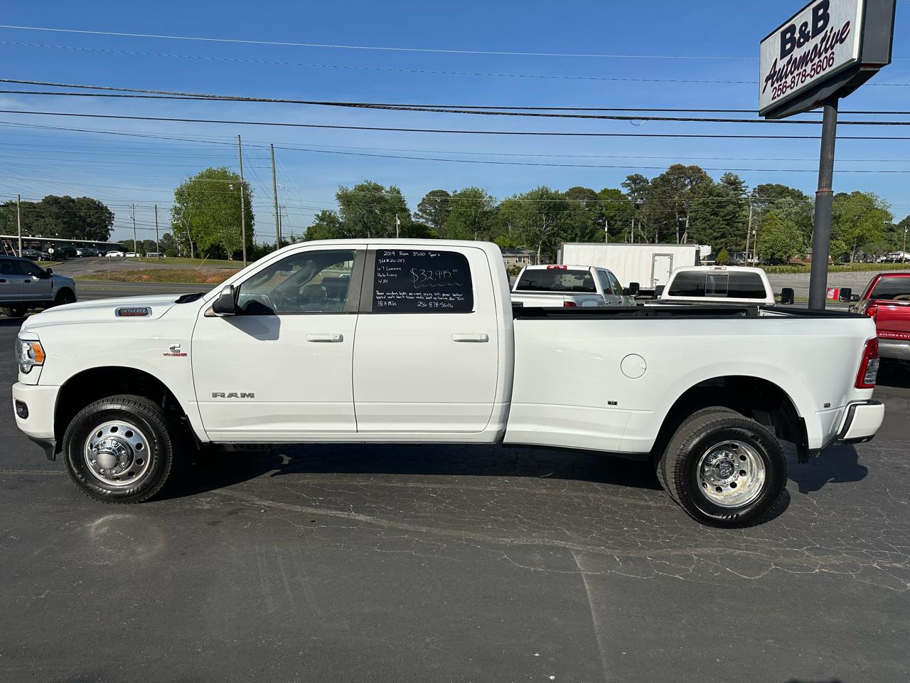 RAM 3500 Lone Star 4x4 Crew Cab 8' Box 2019