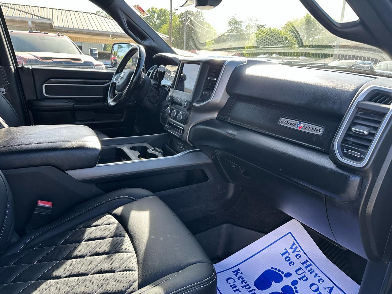 RAM 3500 Lone Star 4x4 Crew Cab 8' Box 2019