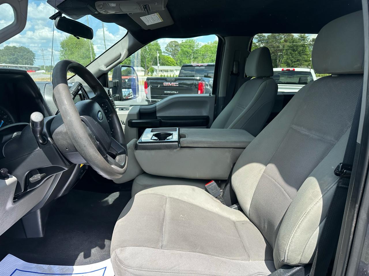 Ford Super Duty F-250 SRW XL 4WD Crew Cab 6.75' Box 2020