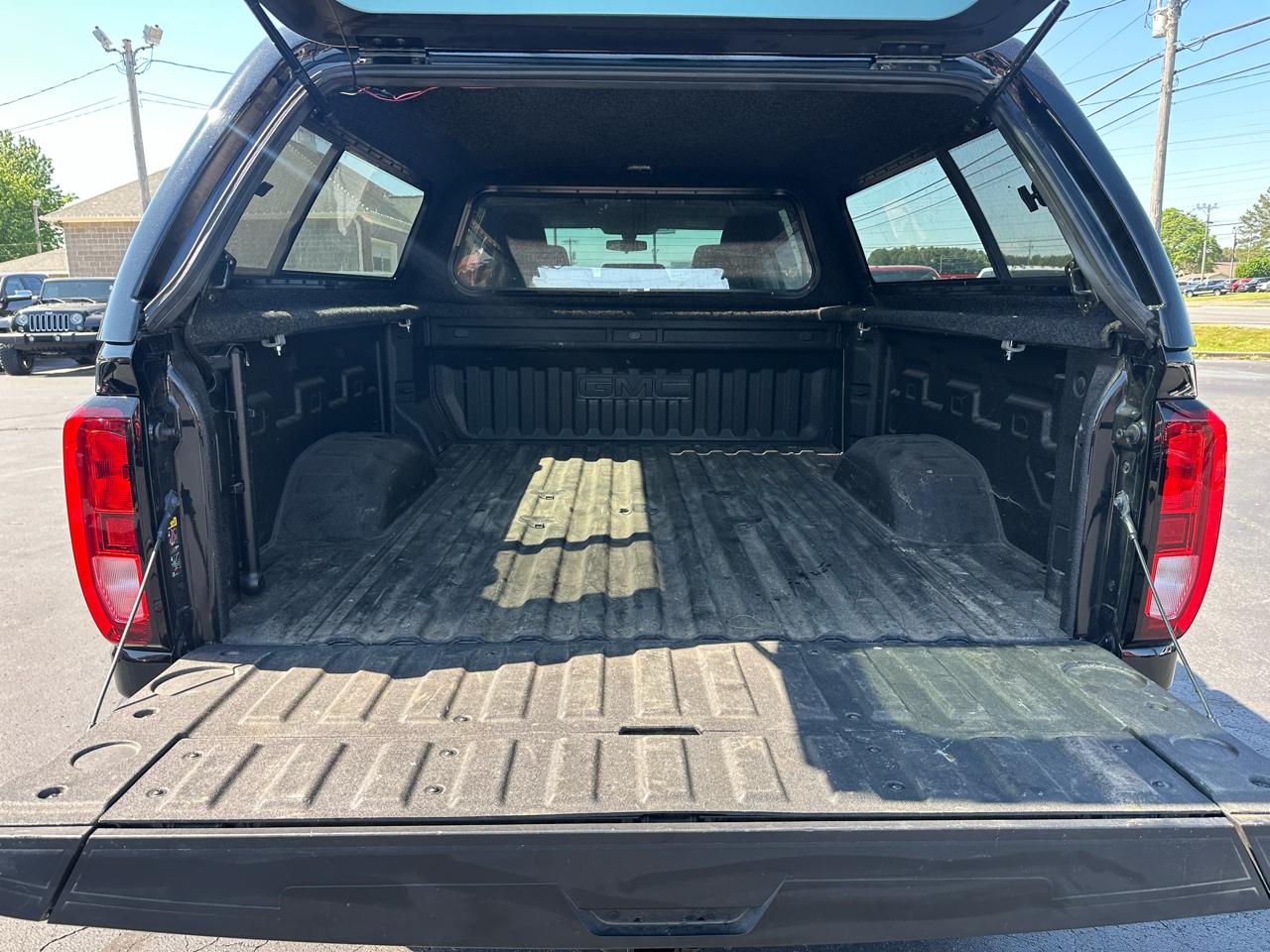 GMC Sierra 2500HD 4WD Crew Cab 159" SLE 2022