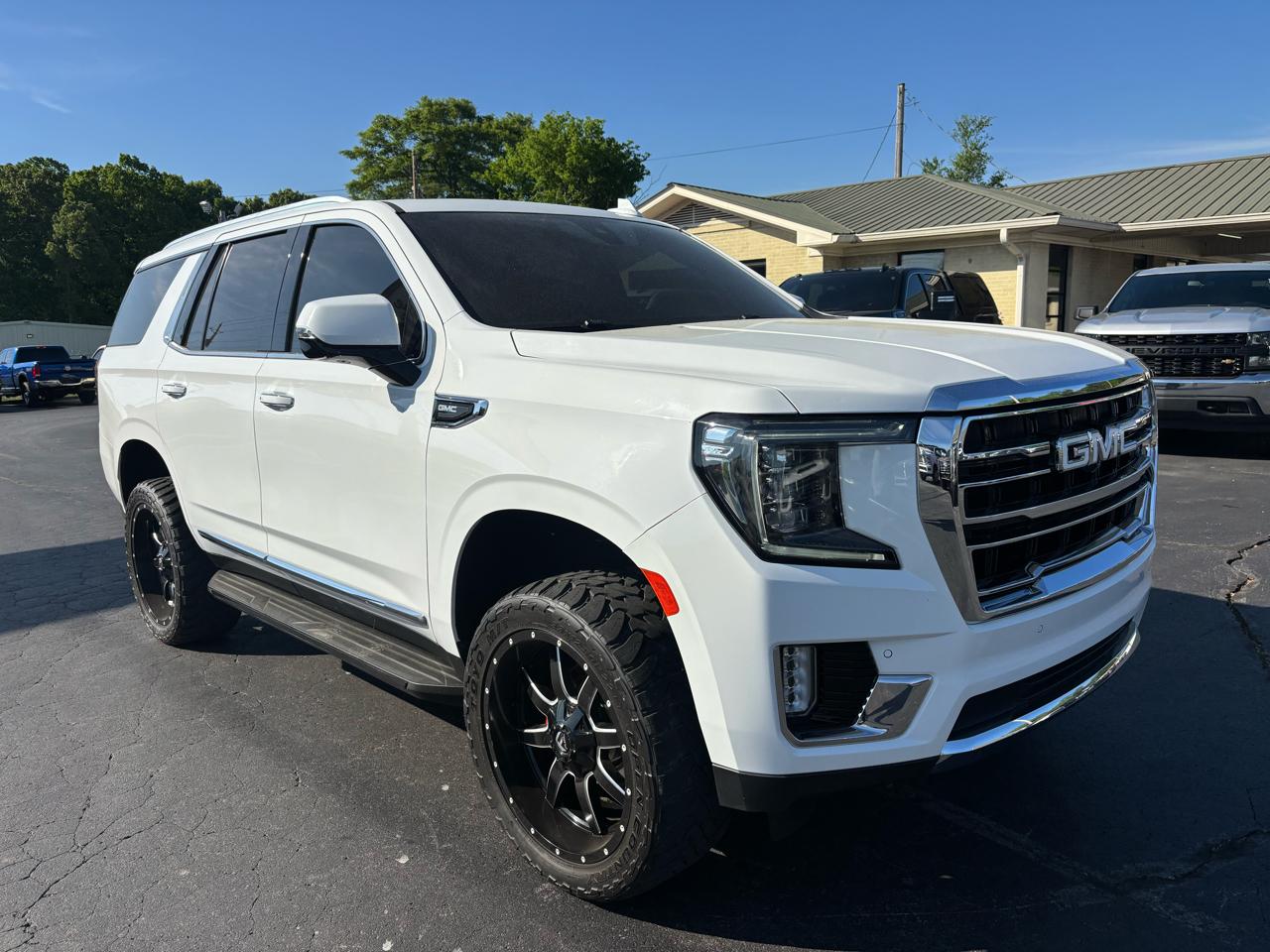 GMC Yukon 4WD 4dr SLT 2022