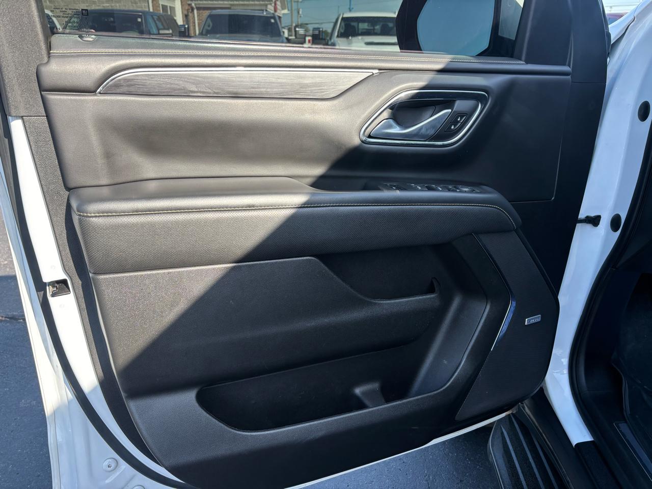 GMC Yukon 4WD 4dr SLT 2022